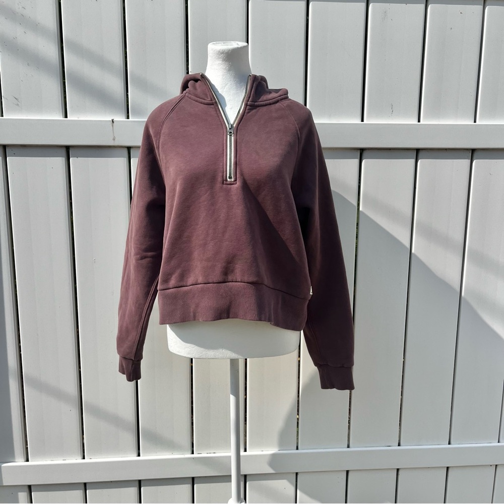 Vuori Women's Plum Half-Zip Hoodie
